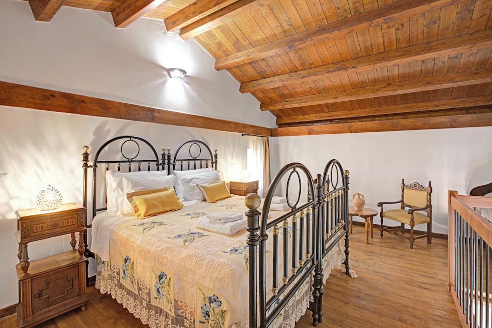 Family Room, Multiple Bedrooms (Masseria Antoglia Ulivo Suite Deluxe)
