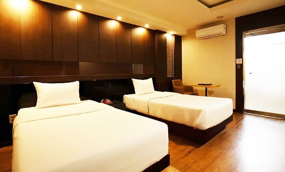 Deluxe Twin Room - Photo 5