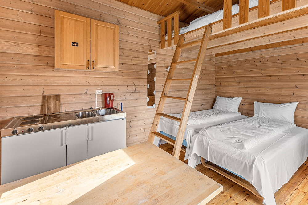 Economy Cabin (6 Persons) photo 1