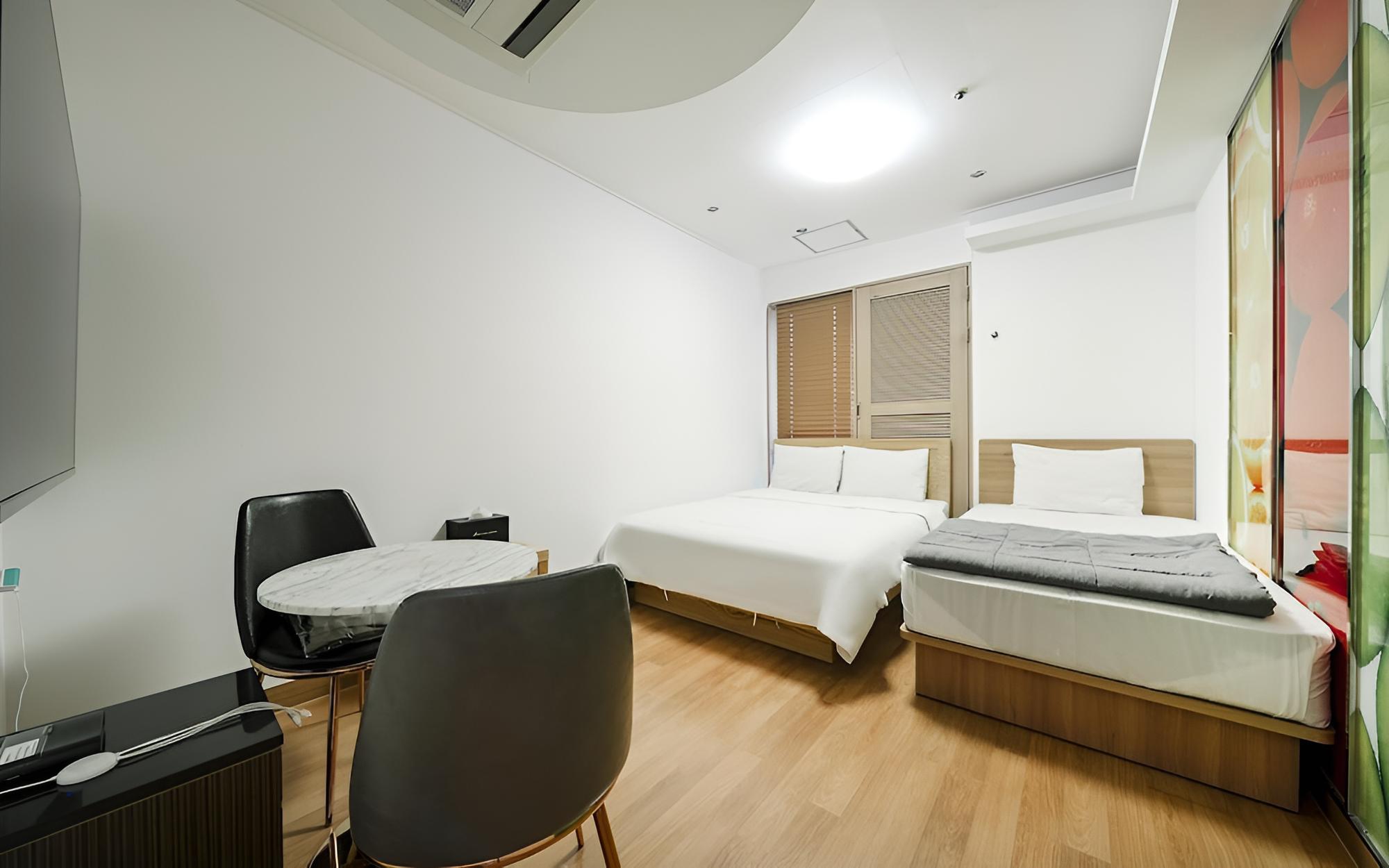 Room (Twin room (70 smart TV/6 OTT free vie) photo 2