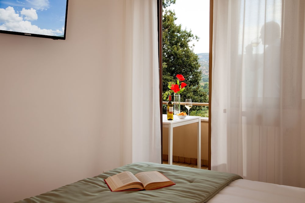 Superior Double Room Single Use photo 3