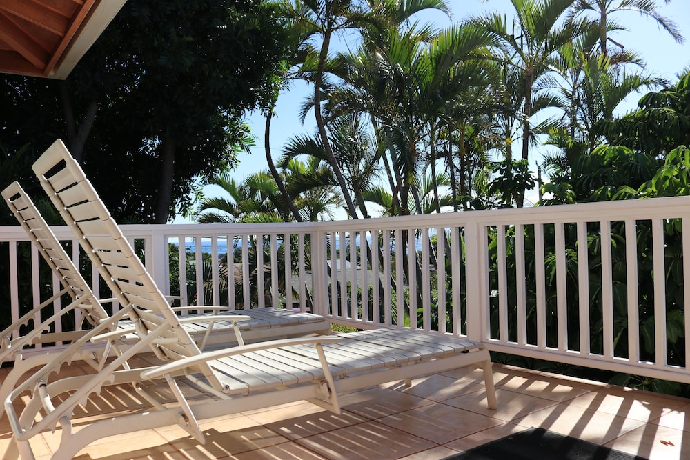 Deluxe Suite, Jetted Tub, Ocean View photo 3