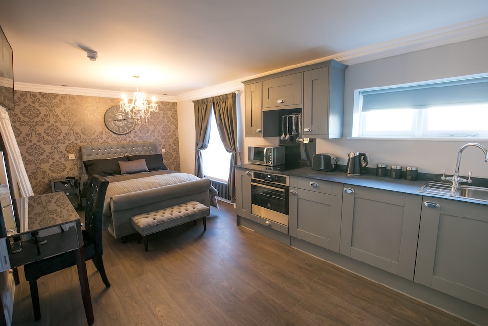 Apartment (Tichwell Marsh)