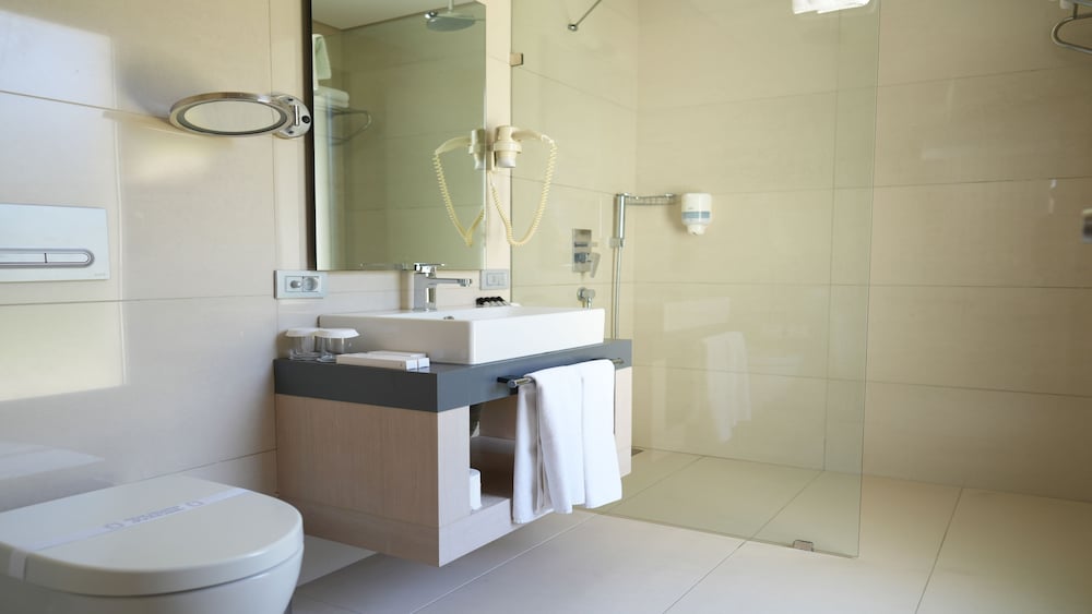 Comfort Room - Photo 8