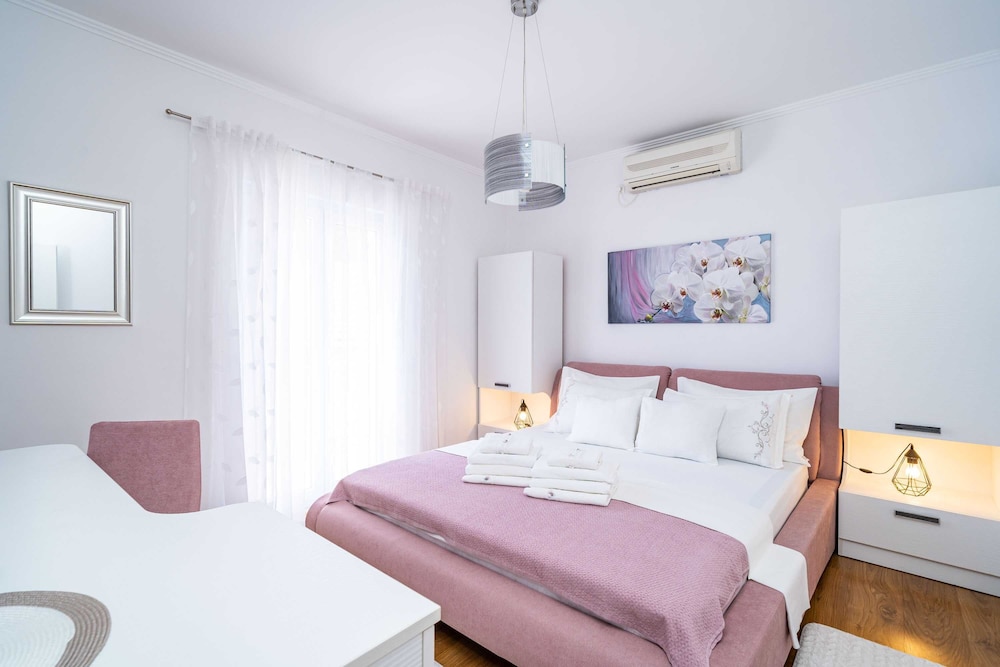 Double Room (Superior Double Room Duja)