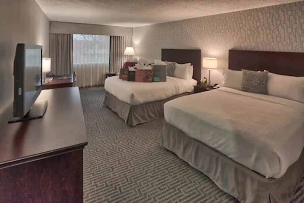 Standard Room (Two Full Beds) - Photo 2
