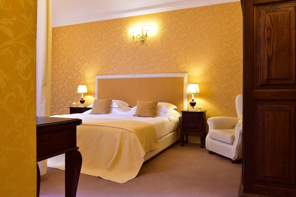 Suite (Triple) - Photo 3