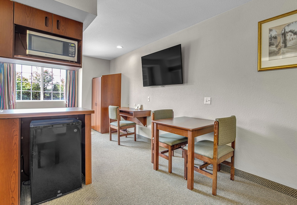 Standard Studio Suite - Photo 4