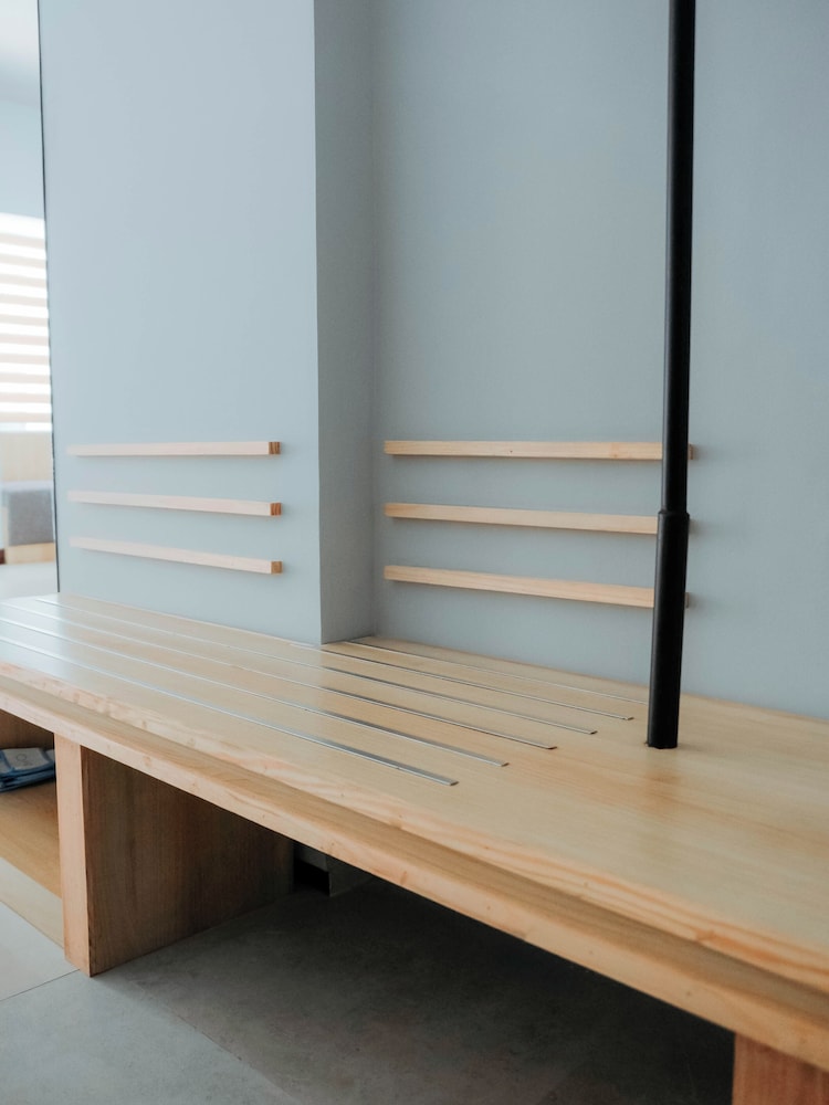 Superior Room Double Bed with Balcony - Photo 3