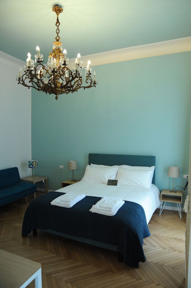 Deluxe Room, Balcony, City View
