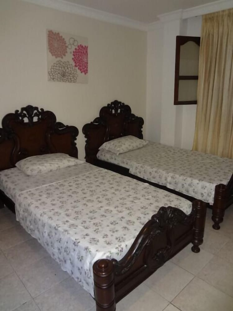 Twin Room (Air Aconditioning)