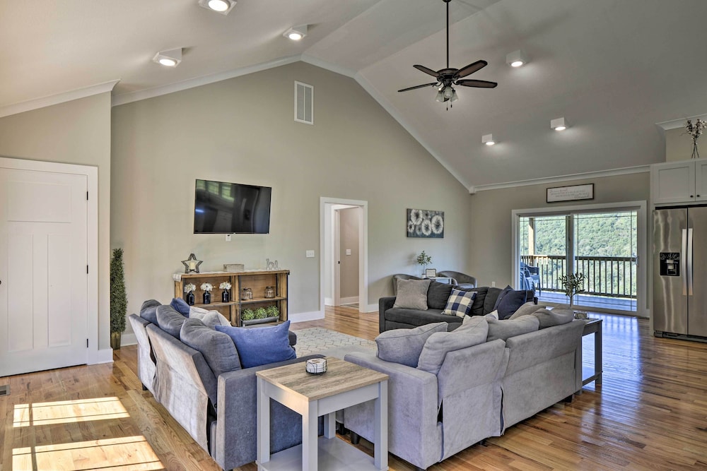 House (6 Bedrooms) photo 1