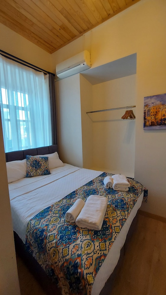 Economy Room photo 1