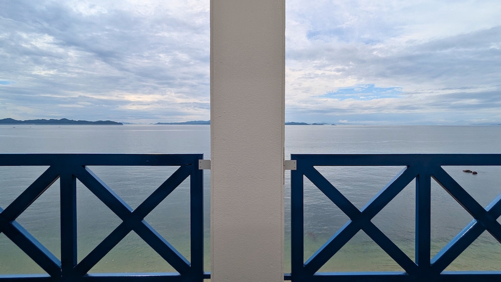 Deluxe Twin Room, Non Smoking, Ocean View photo 3