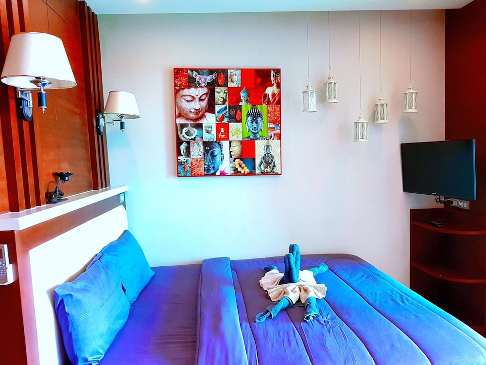 Apartment photo 1