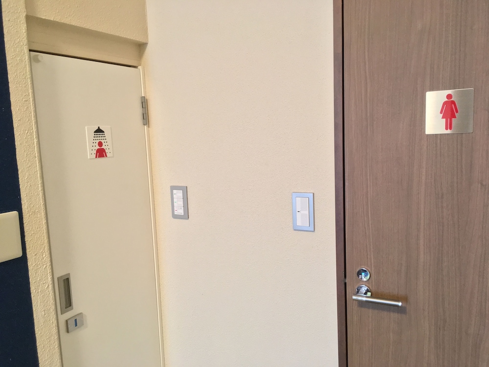Shared Dormitory, Mixed Dorm, Non Smoking (A) (for 2 people, 2beds use out of 10 beds) photo 3