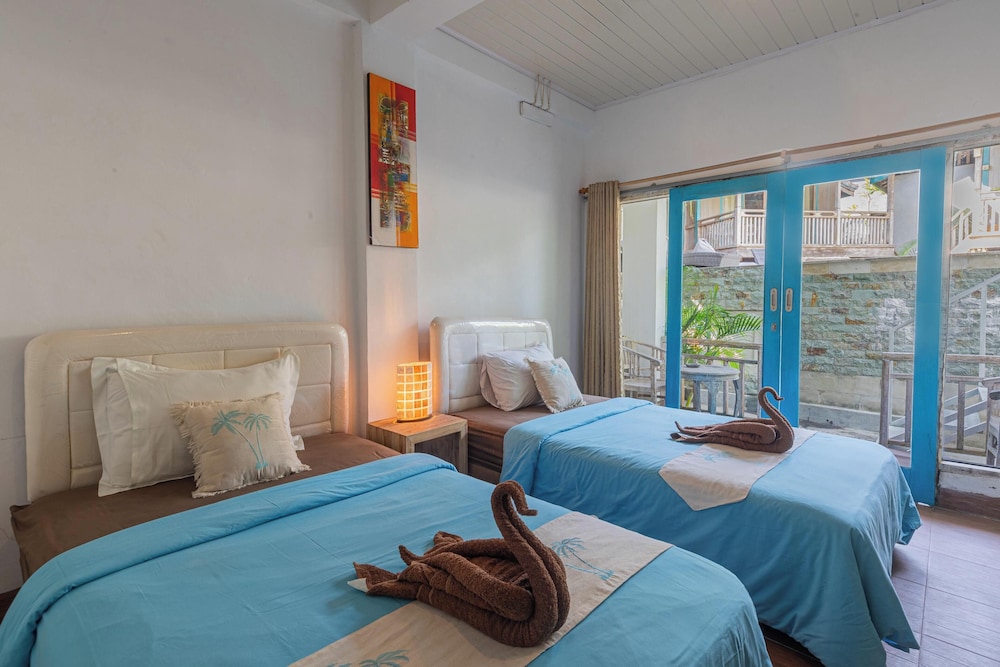 Superior Bungalow photo 1