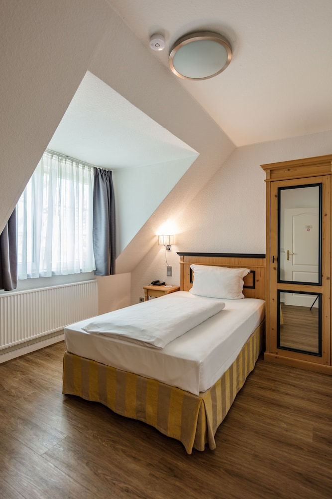 Comfort Single Room