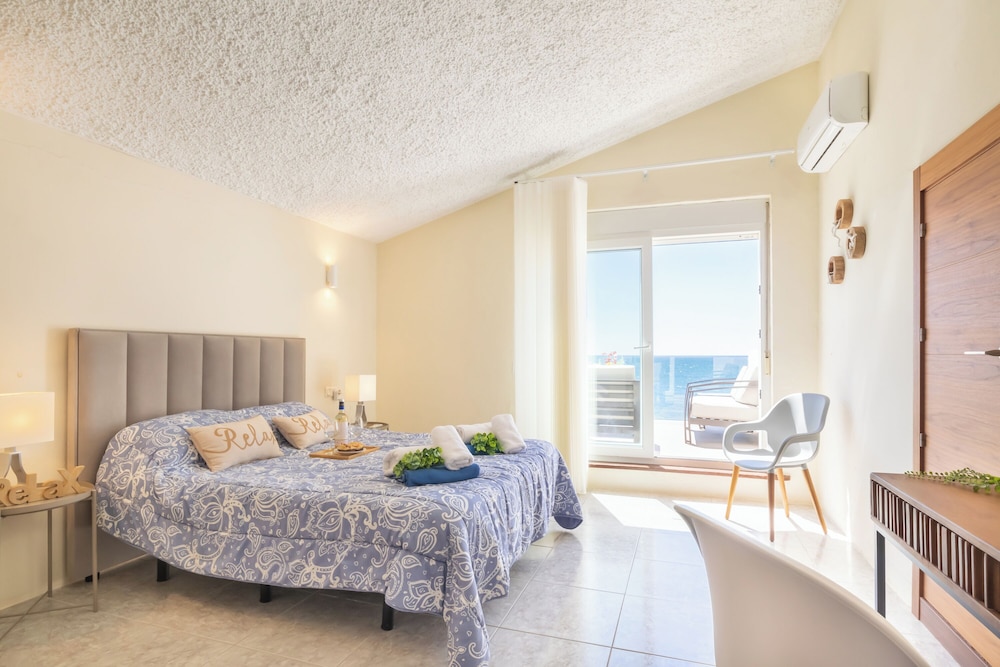 Villa Familiar, 4 Habitaciones, Frente al Mar (Villa Completa Bahía Dorada)