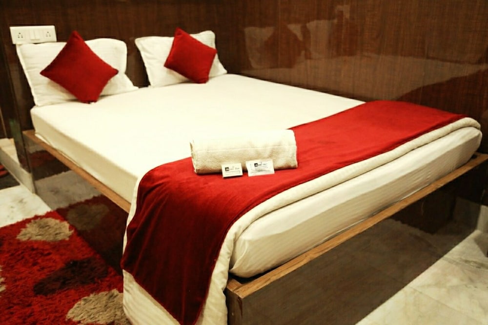 Superior Room, 1 Bedroom, Smoking photo 3