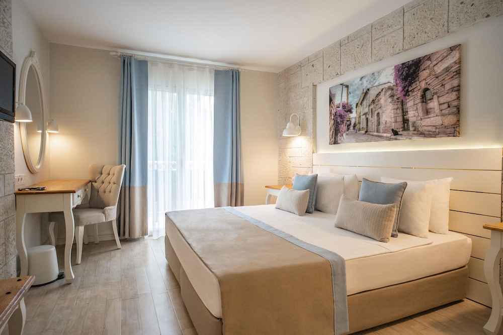 Comfort Double or Twin Room