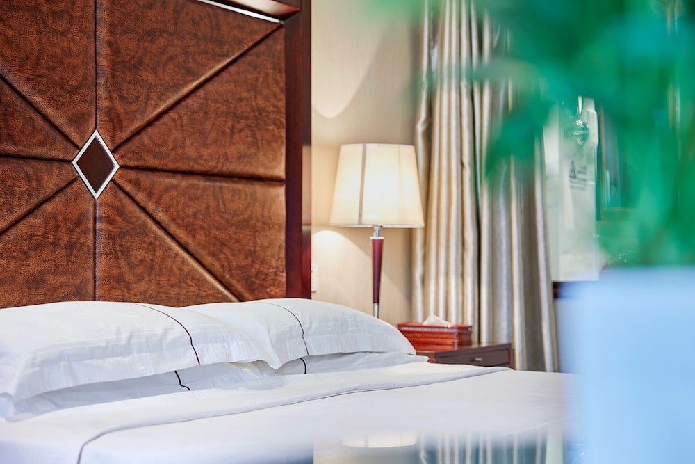 Executive City-view King Room - Photo 3