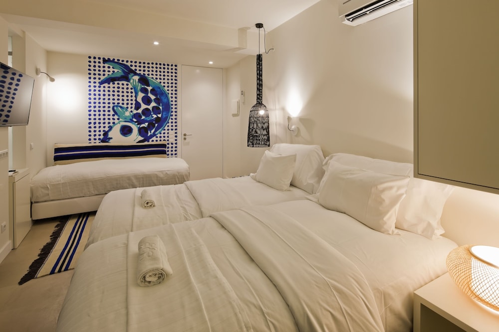 Deluxe Double or Twin Room - Photo 5