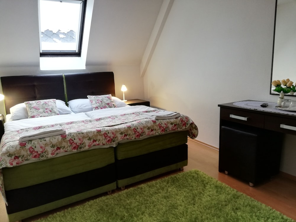 Family Room, 2 Bedrooms photo 1
