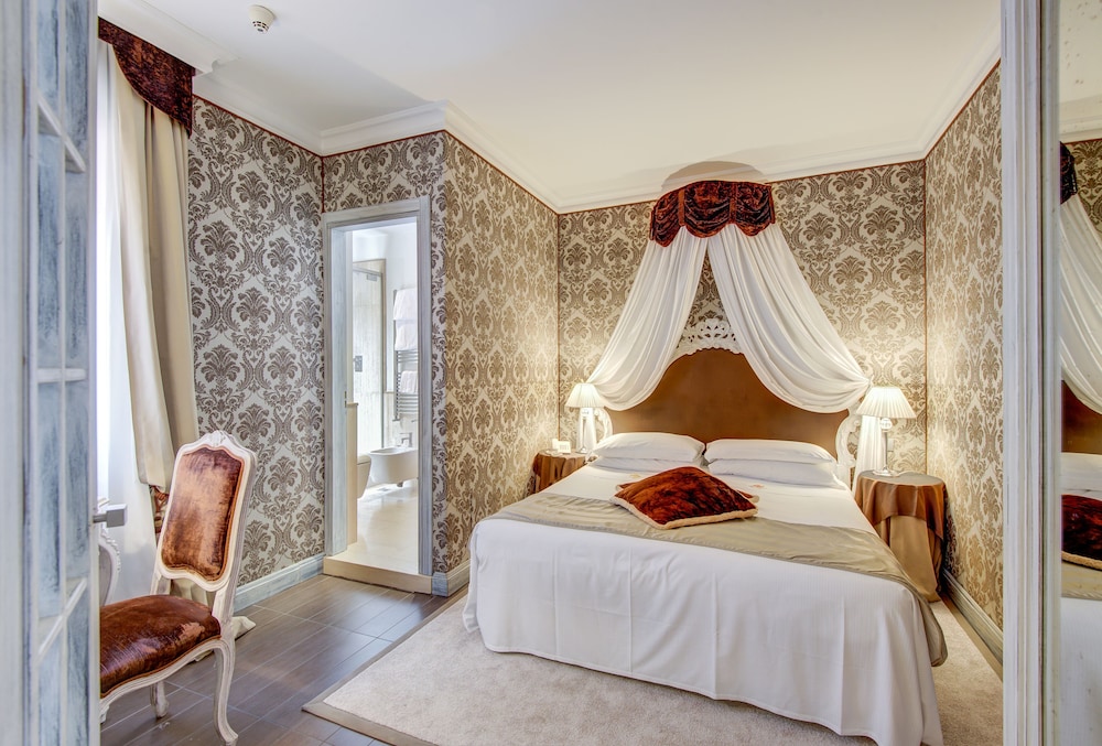 Elegant Family Suite, Annex Building (Access by stairs only) photo 1