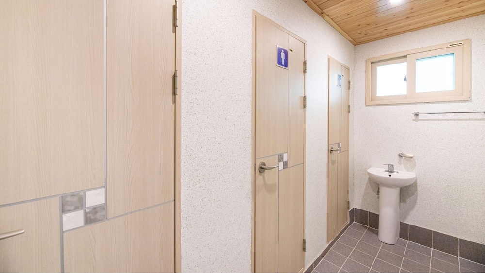 Basic Room, 1 Bedroom (Sole Sea (Group, Karaoke, BBQ)) - Photo 7