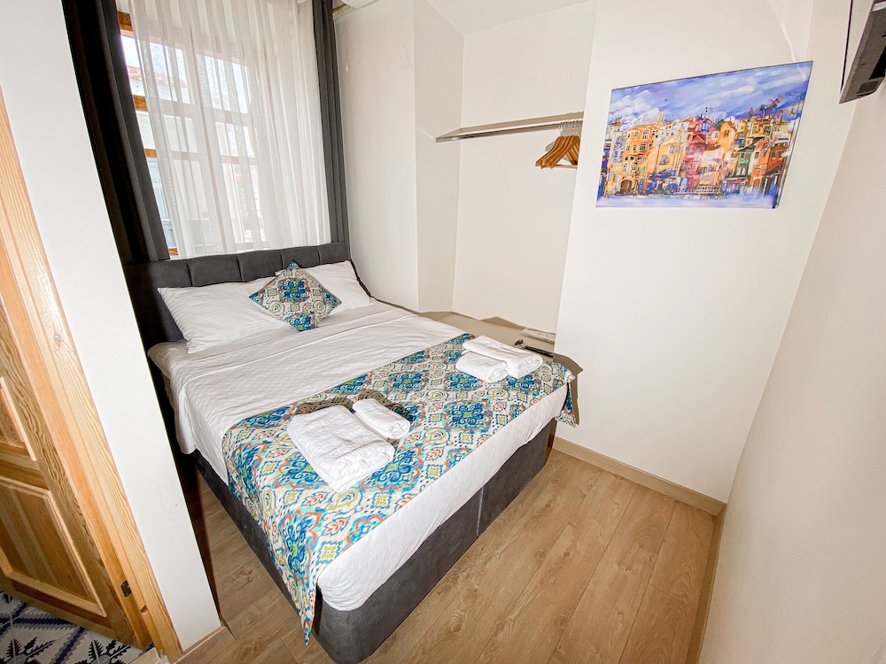 Economy Room photo 2