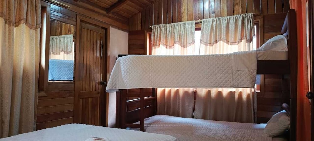 Classic Quadruple Room photo 3