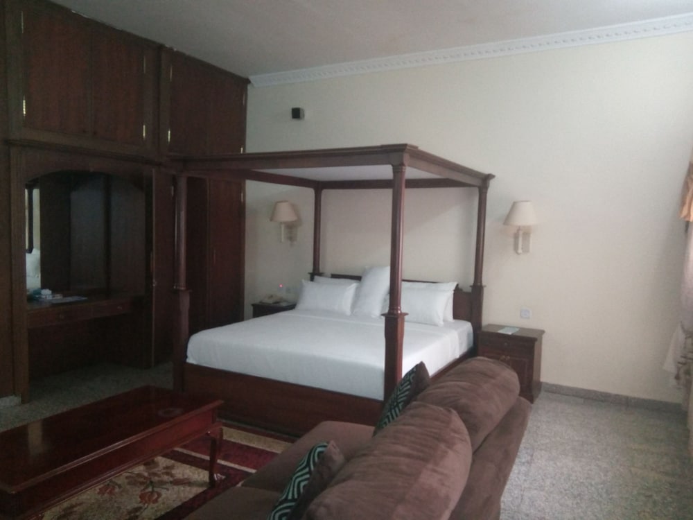 Presidential Suite photo 3