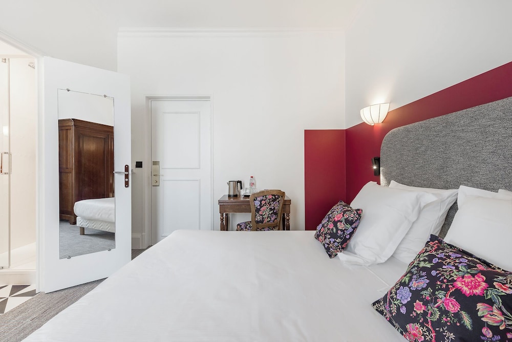 Superior Double or Twin Room photo 1