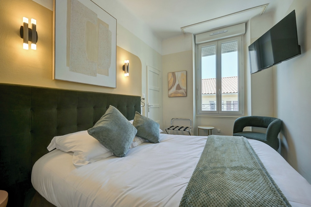 Classic Double Room