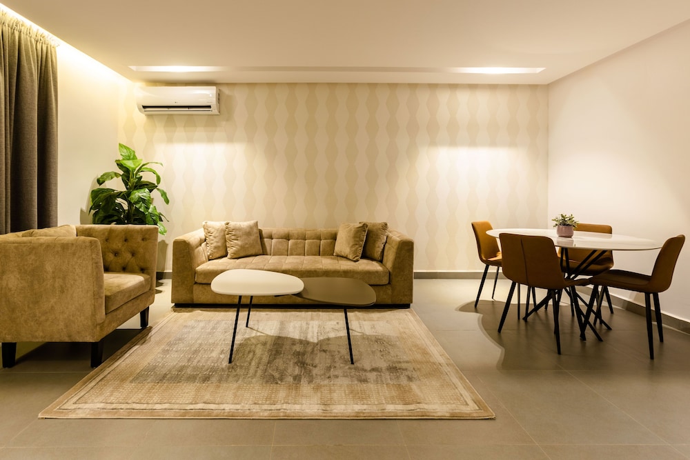 Executive Suite photo 2