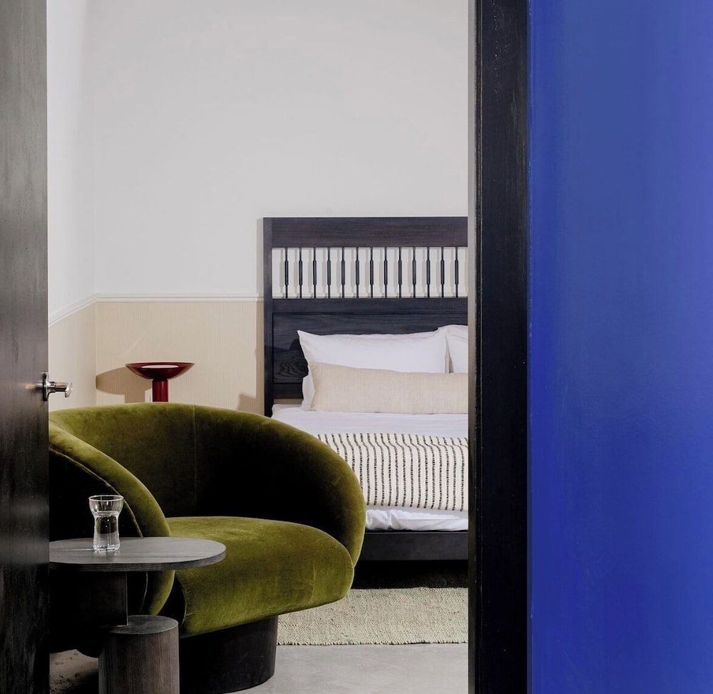 Heddle Suite