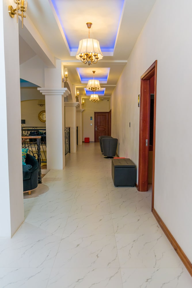 Royal Room photo 2