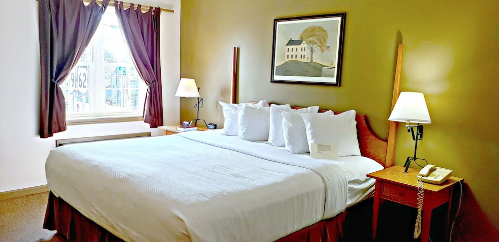 Premium Room, 1 King Bed, Accessible, Ground Floor photo 1