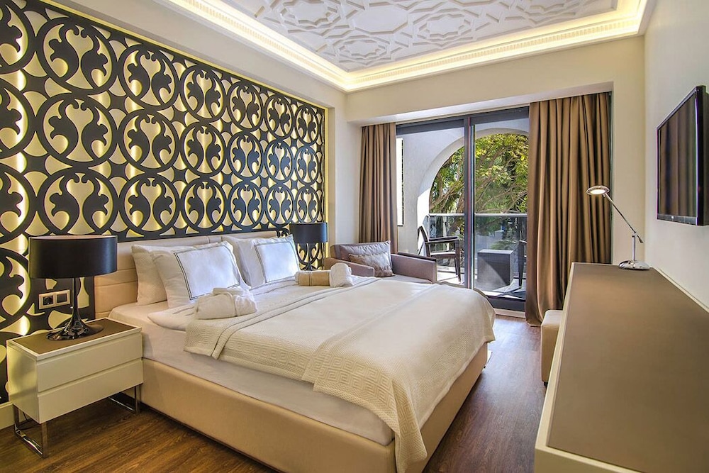 Standard Double or Twin Room photo 1