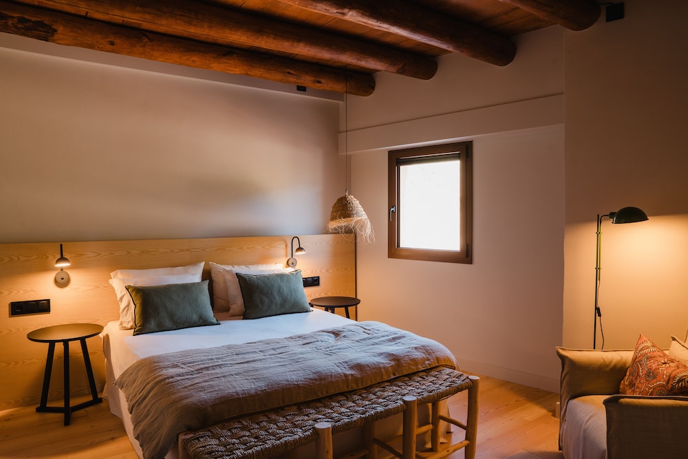 Basic Double Room Single Use (Marcona) photo 3