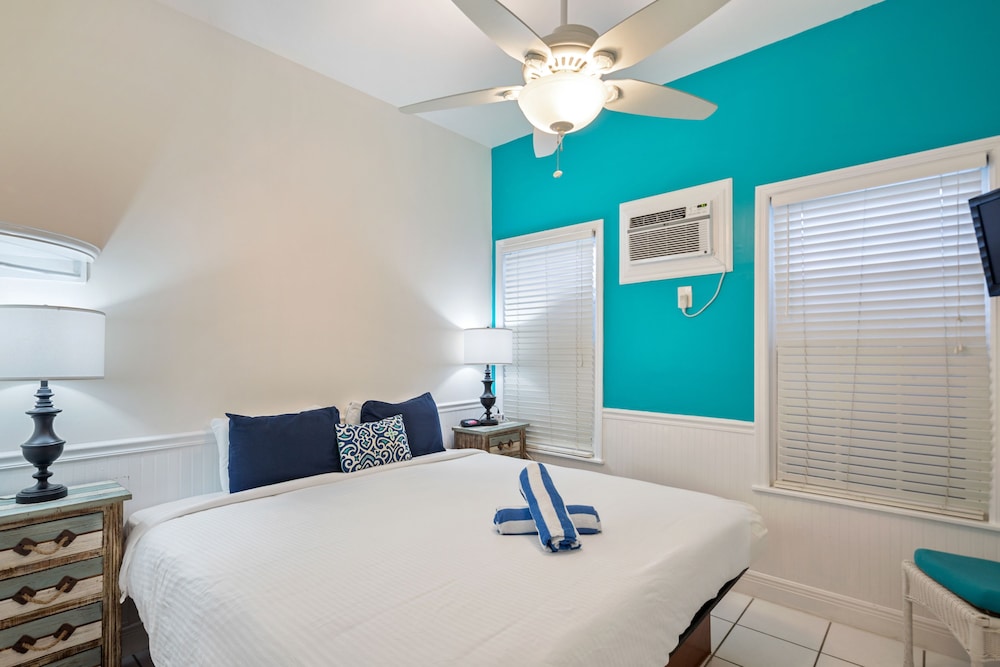 Palm 1 Bedroom Suite