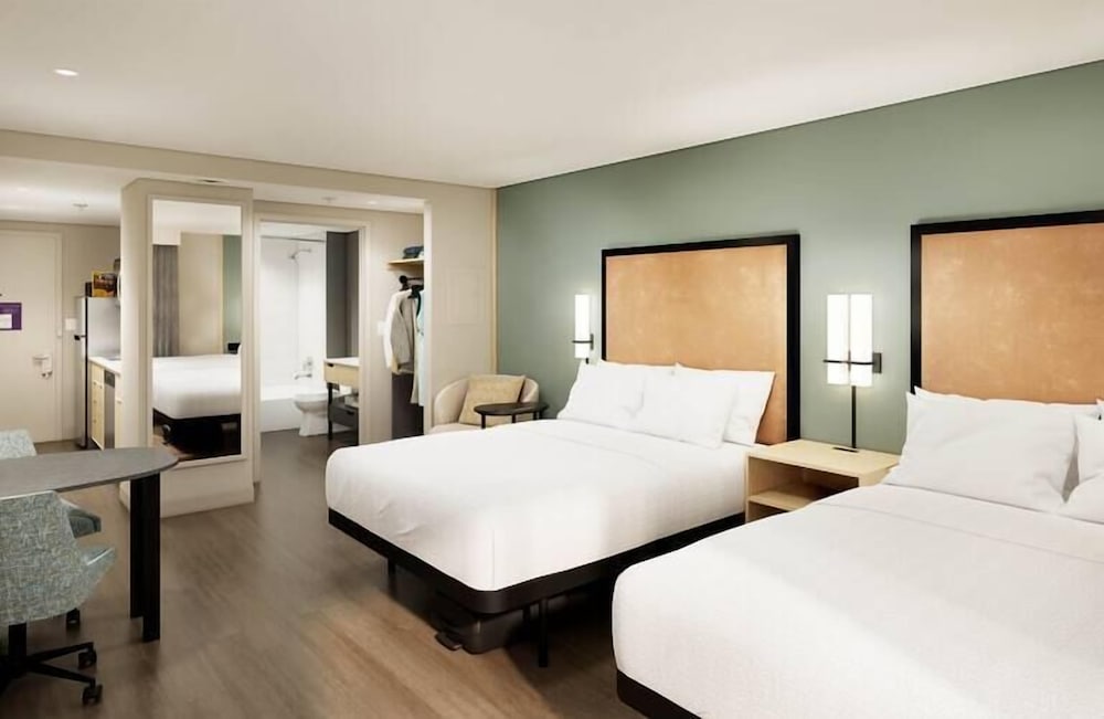 Studio, 2 Queen Beds (Hearing)
