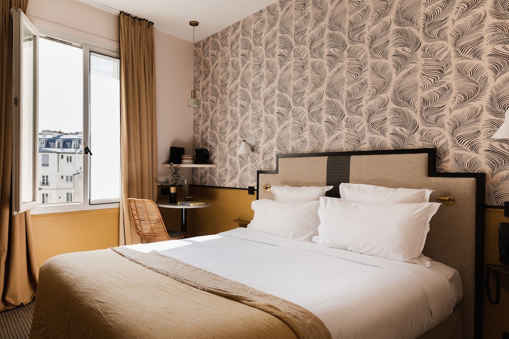 Superior Double or Twin Room, City View (Mango) photo 1