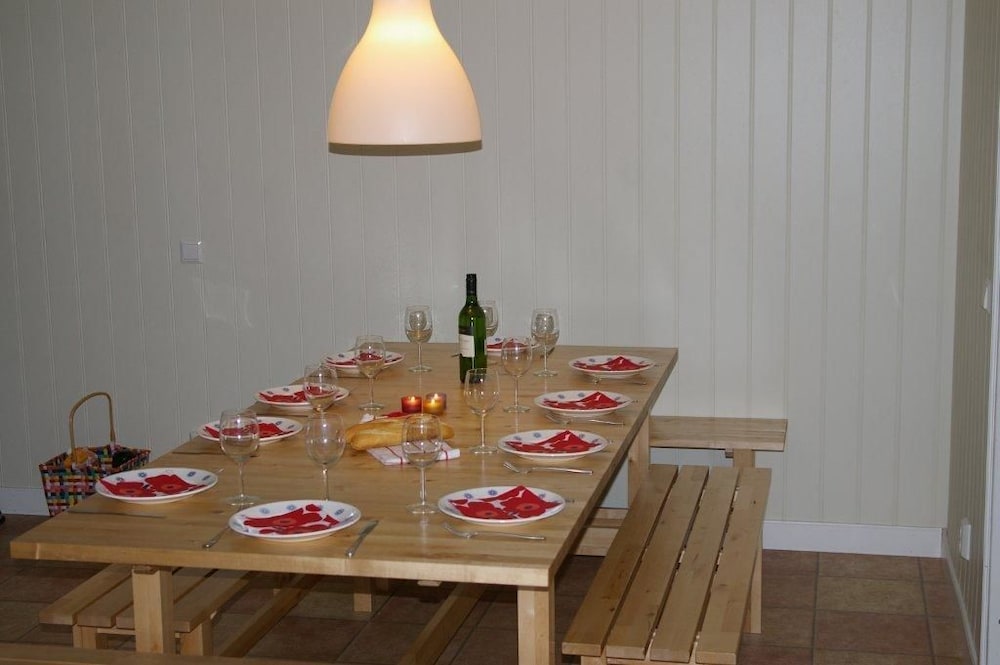 House (12 Beds) photo 2