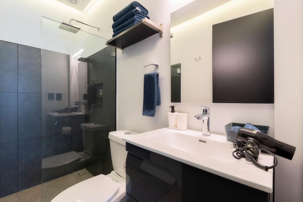 Deluxe Apartment photo 2