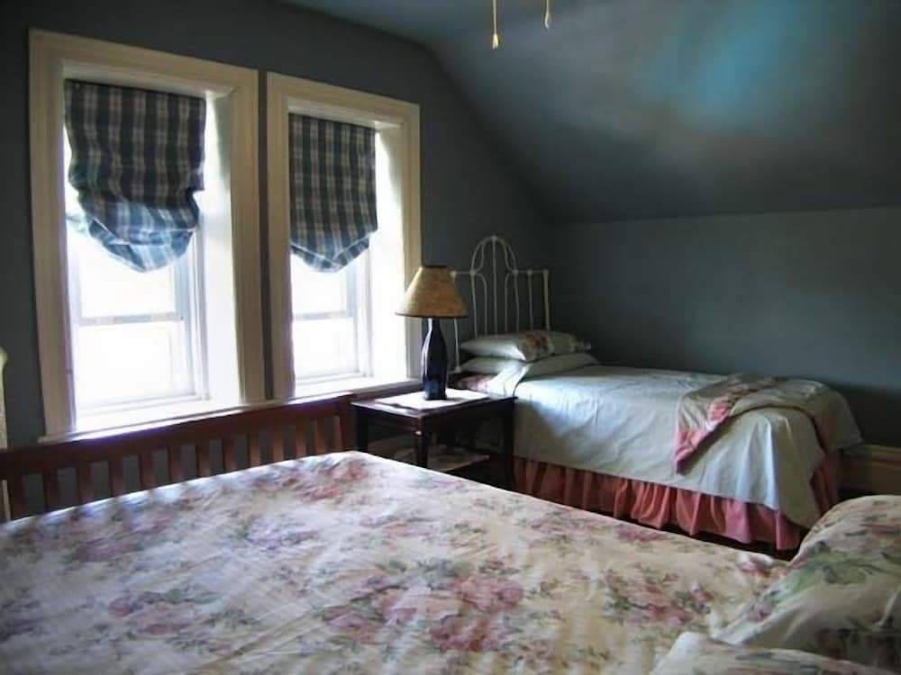 Upper Deck Suite photo 3