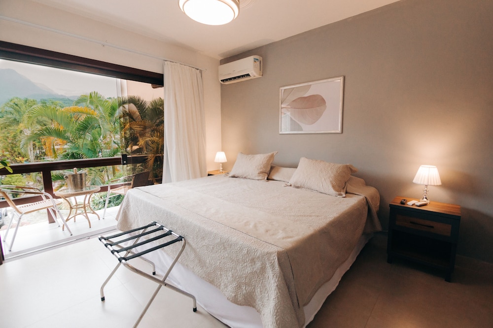 Superior Suite, Pool View (Quartos conjugados) photo 1