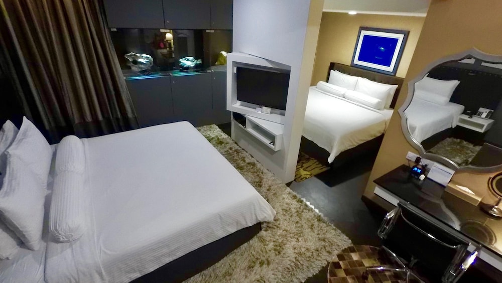 Family Room, Multiple Beds