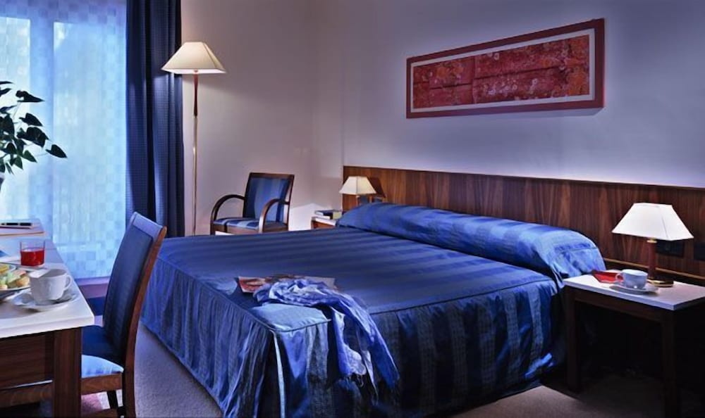 Double Room - Photo 8